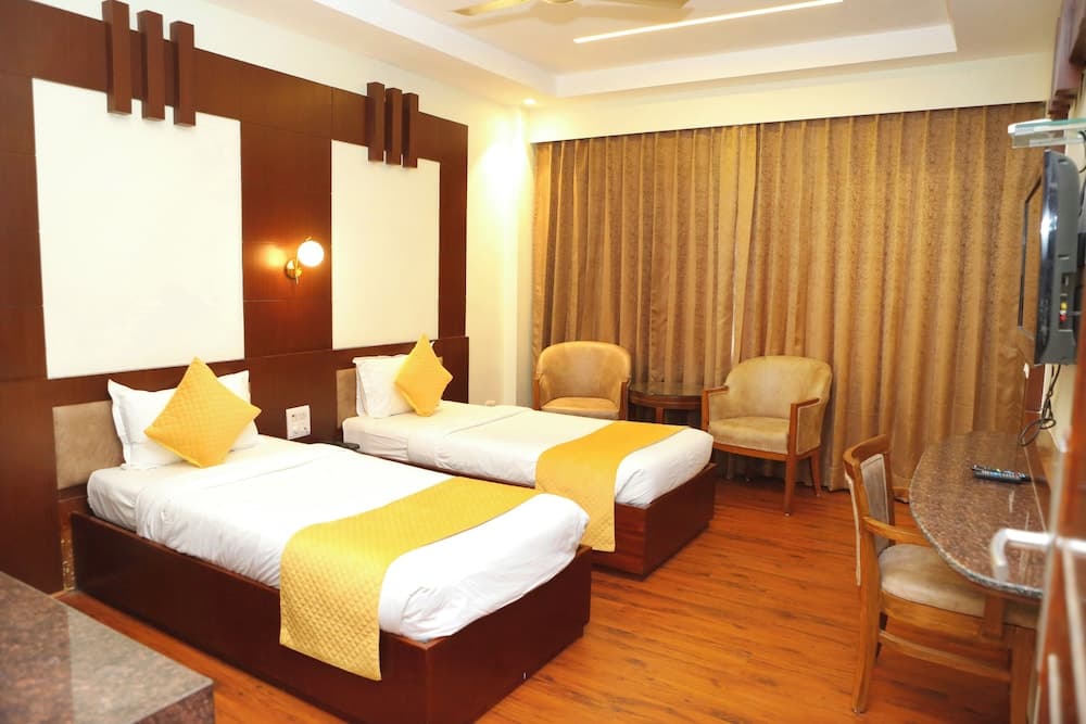 Karon Hotel - Lajpat Nagar