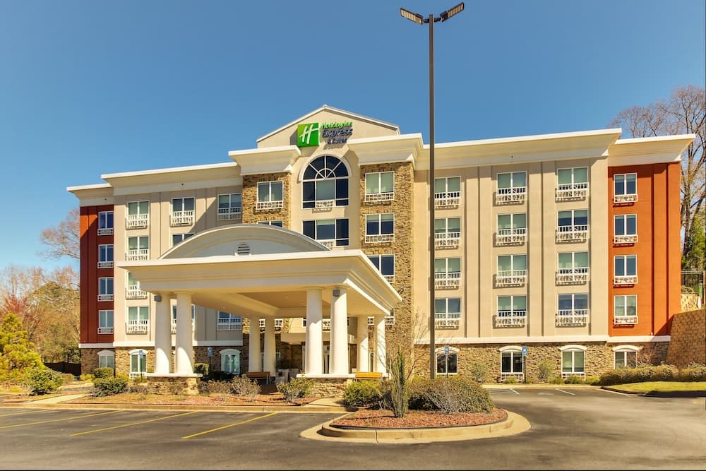 Holiday Inn Express Hotel & Suites Columbus-Fort Benning by IHG