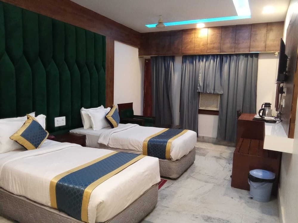 Hotel Taj Darbar