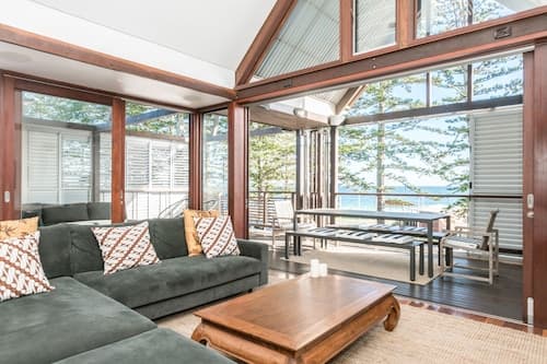 Your Luxury Escape - On The Bay