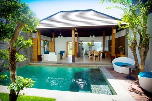 Apple Villa and Apartment