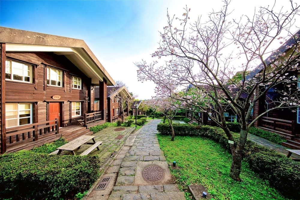 Yanmin Hot Spring Resort