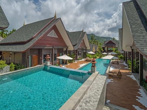 The Scene Cliff View Villas