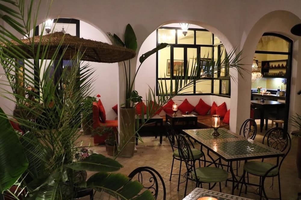 Riad Dar Awil