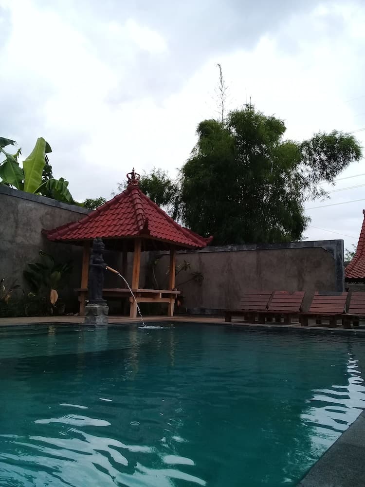 Eliska Sari Bungalows