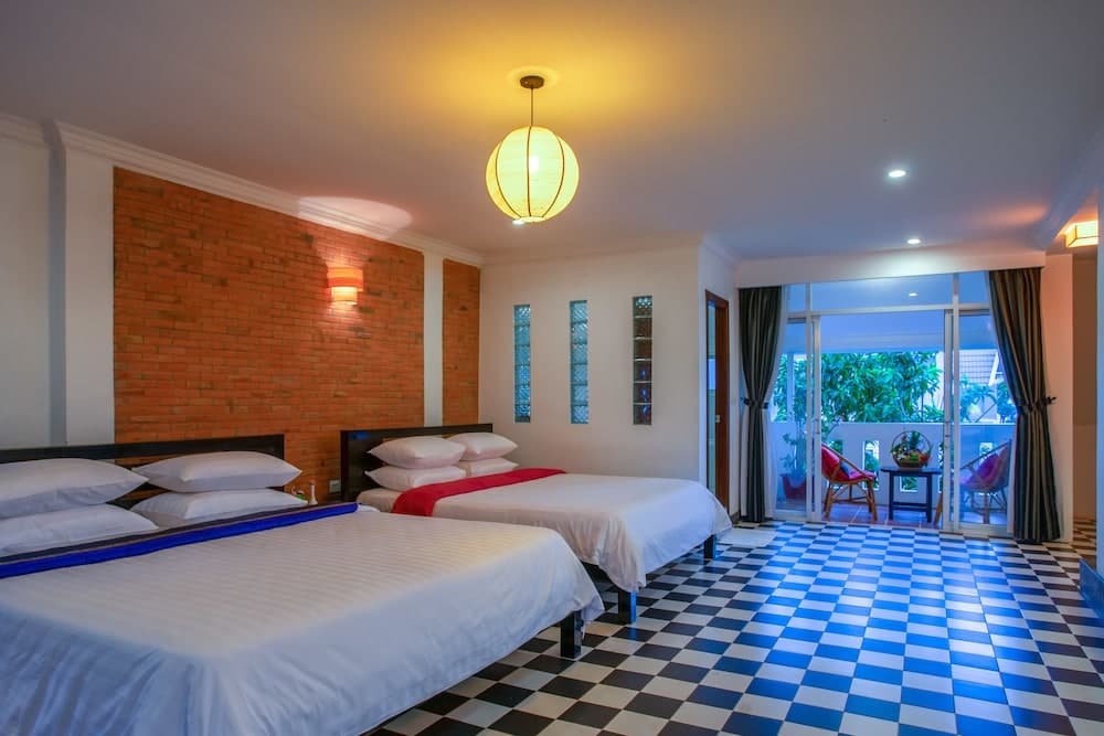 Han & Daniel Villa Boutique