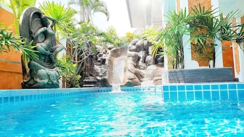 JOOPLAND Luxury Pool Villa Pattaya Walking Street