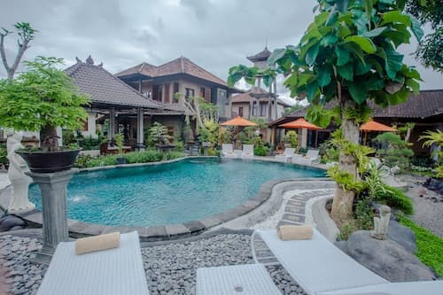 Capung Cottage