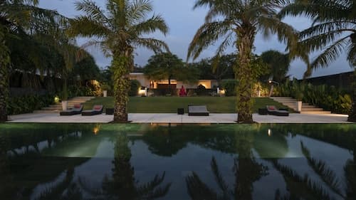 SuperNova Private Boutique Retreat Villa