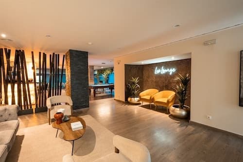 137 Lux Residence