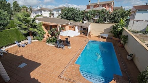 Tania House