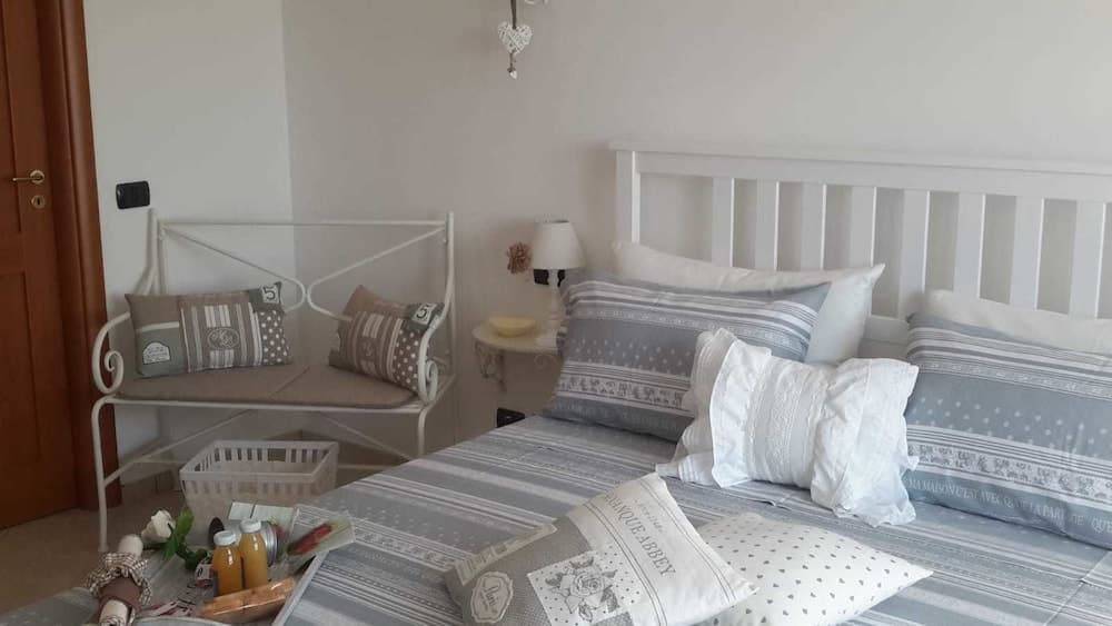 Betì House Hearts and Roses Guesthouse