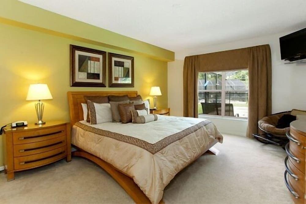 Ov1839 - Emerald Island - 5 Bed 3.5 Baths Villa