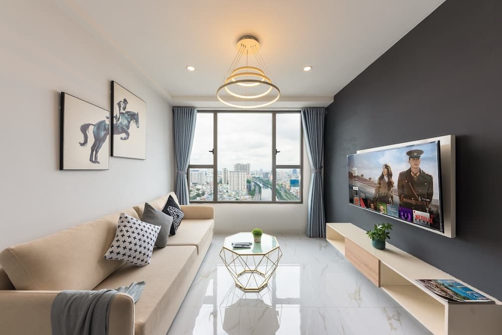 Chau Apartments