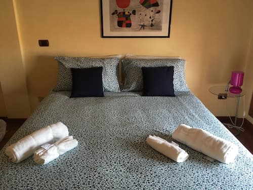 JFK b & b