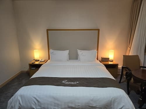 Narsha Hotel