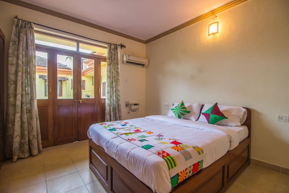 OYO 18705 Home Elegant 2BHK Parra