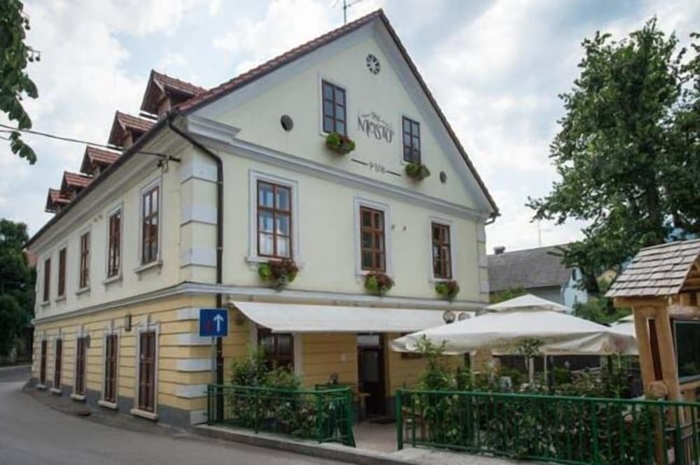 Hotel Pri Mostu