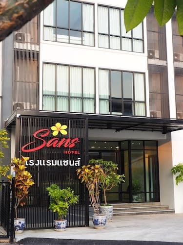 Sans Hotel