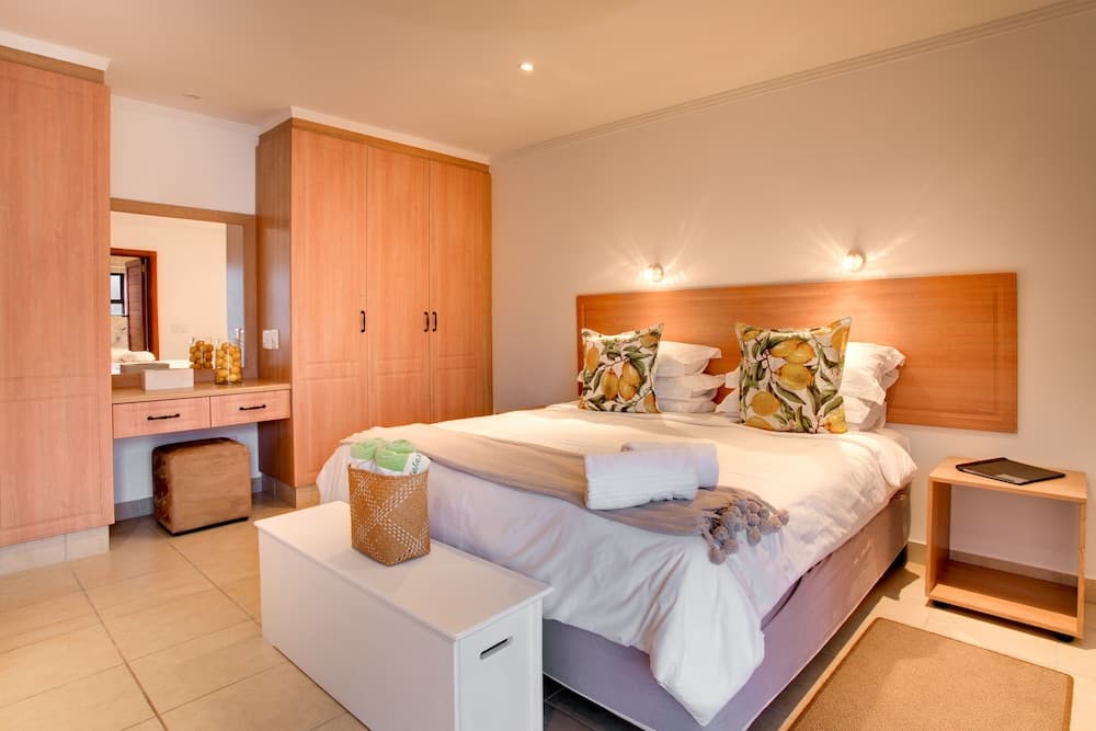 Limoni Luxury Suites