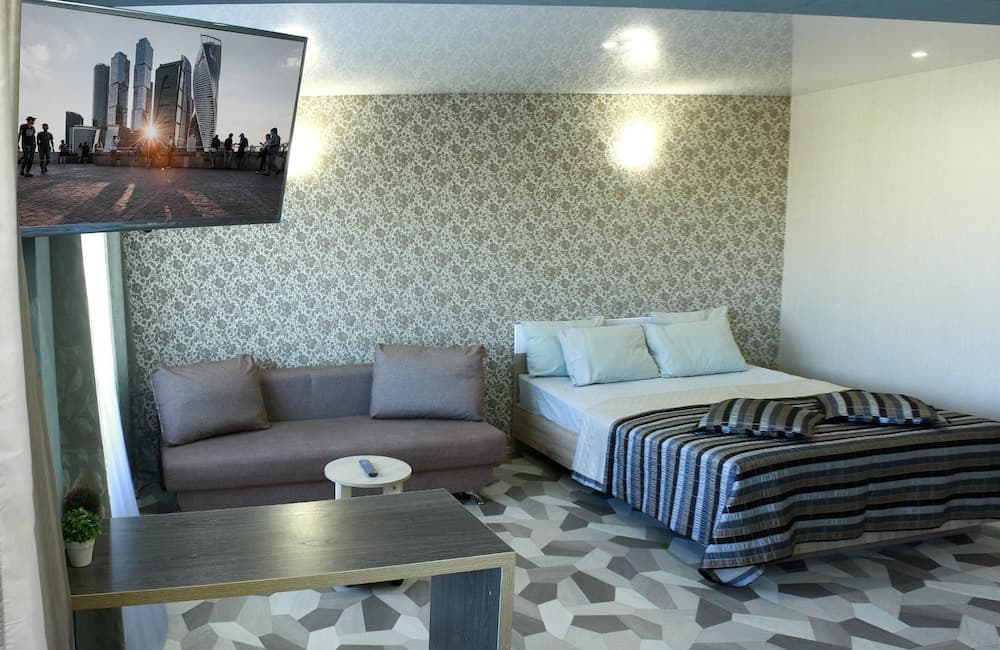 Dobrye Sutki Apartment on Martyanova 63