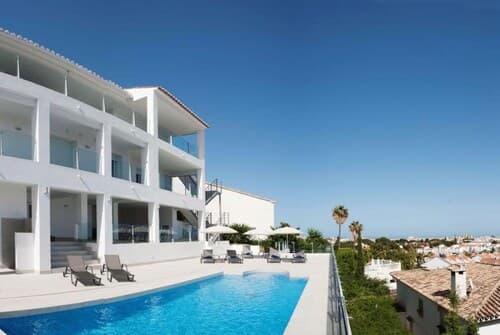 Luxury villa with heated pool
