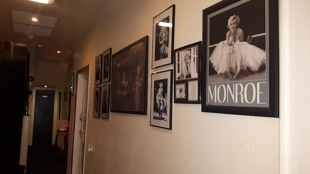 The Hotel Fame