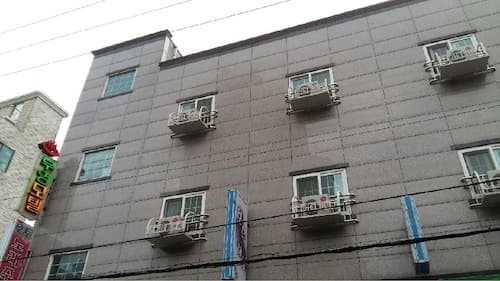 Booyoung Motel
