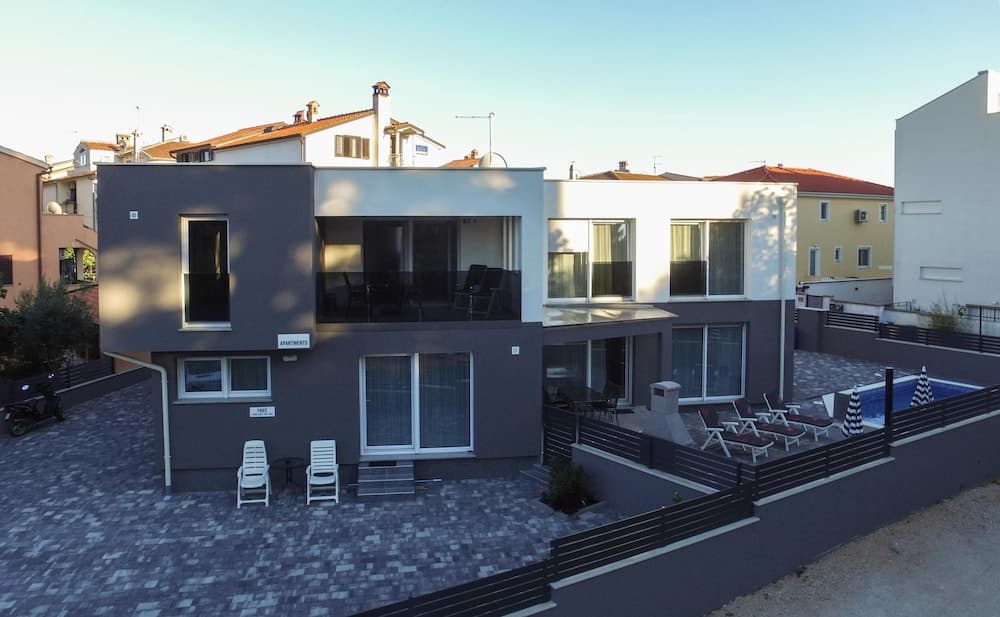 Apartment Karlo 1
