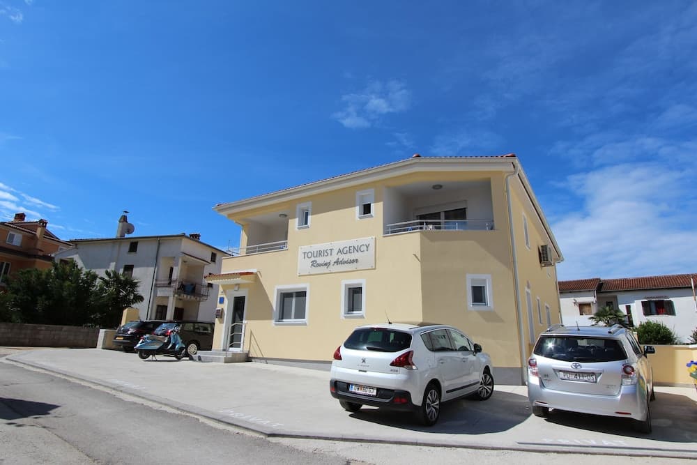 Studio Emanuel
