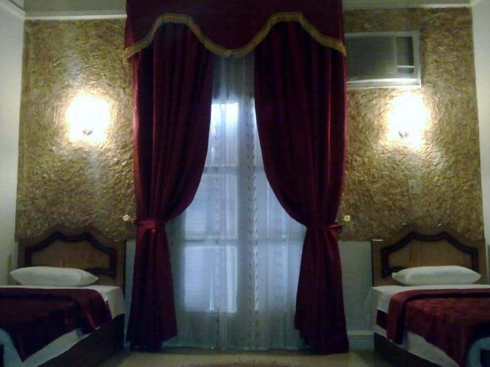 Great Alexander Hostel