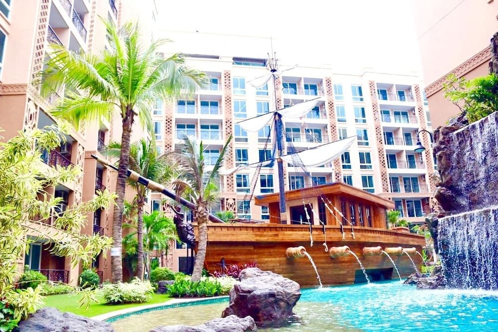 Atlantis Condo Resort
