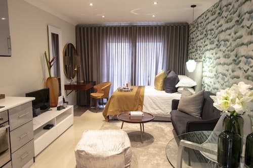 The Wilcrest Apartment