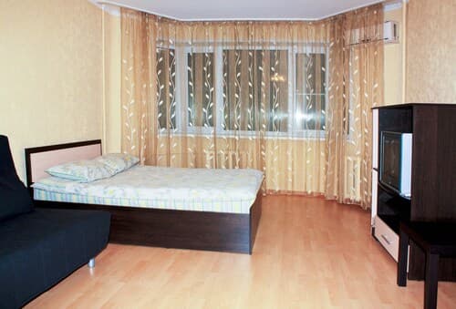 Apartment ALLiS-HALL on Tveritina 42-3