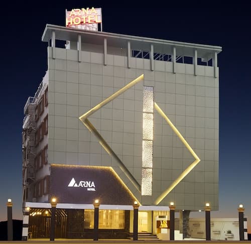 Arna Hotel