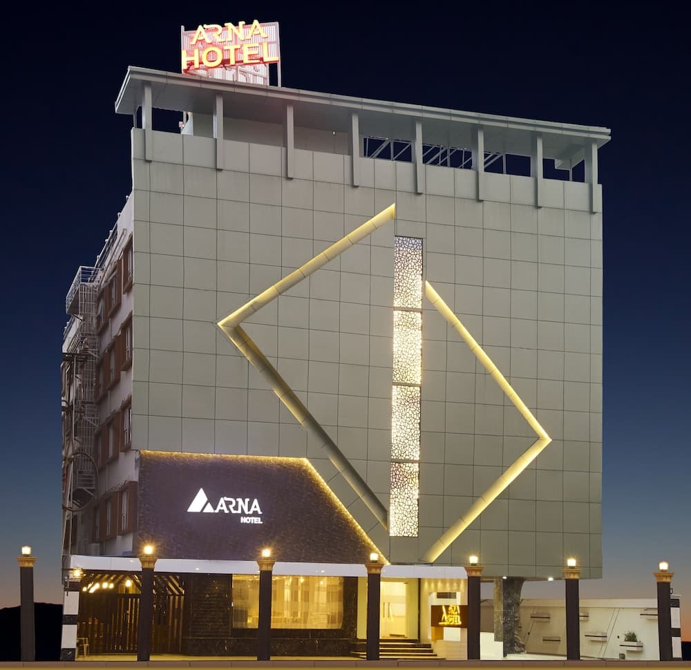 Arna Hotel
