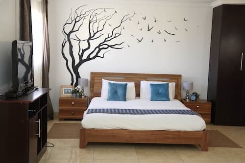 Denver Echo- Executive Guest House