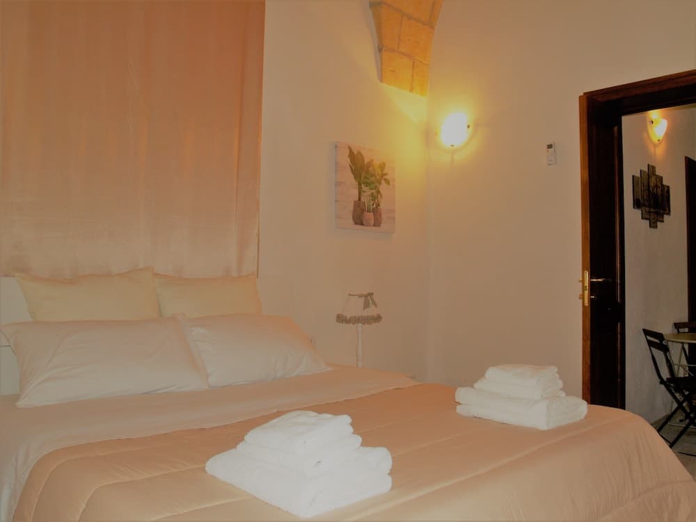 Home Porta Napoli Lecce