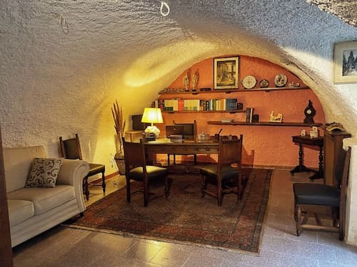 Collis Petri Relais