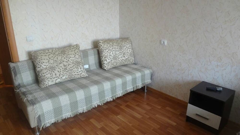 Apartment on Michurinskaya 110