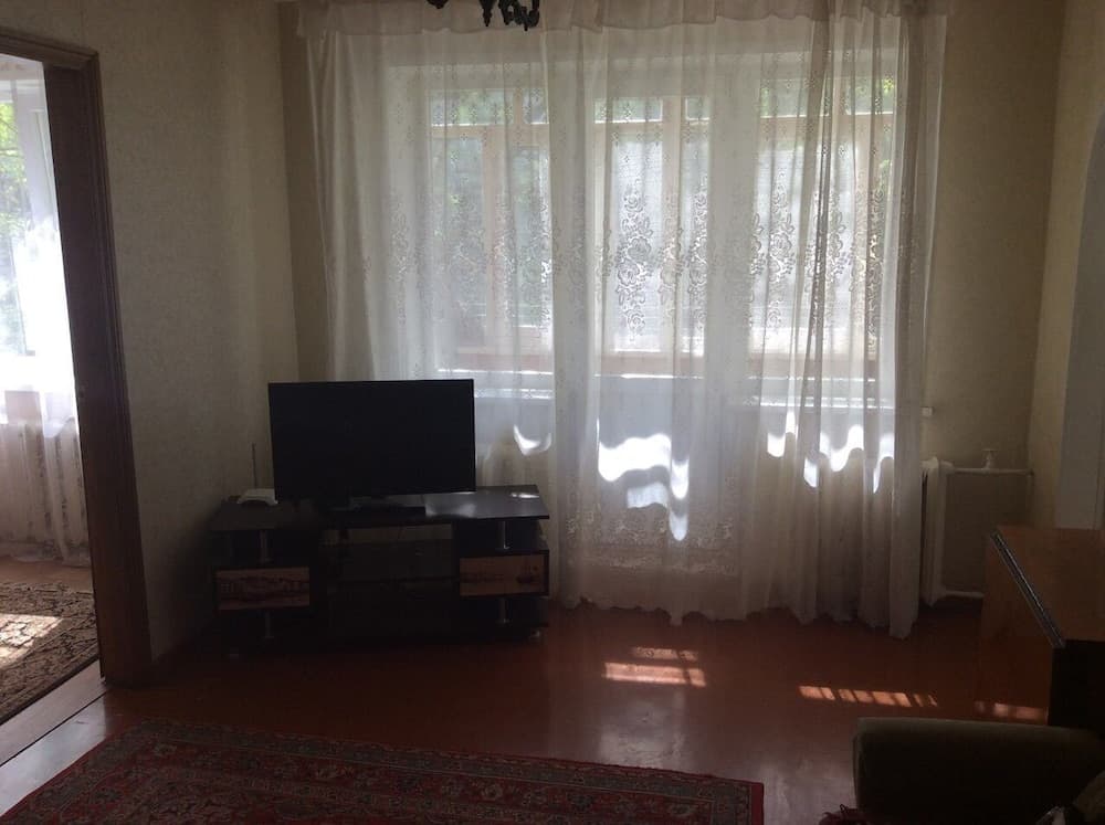 Apartment on Nikiforovskaya 96