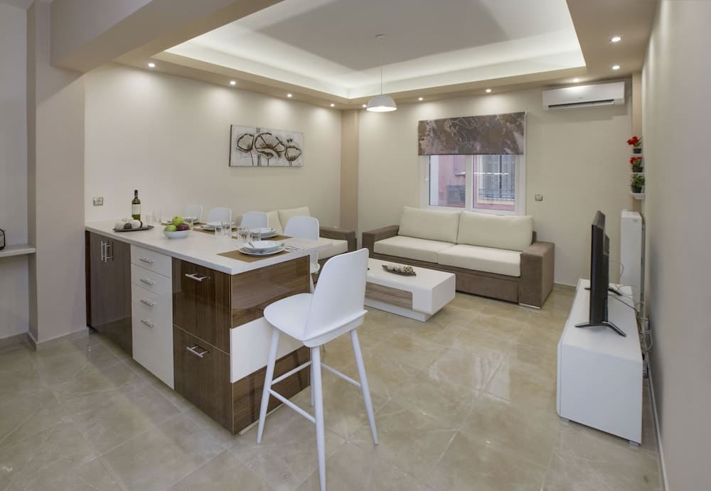 Spacious & Convenient Place near Acropolis Museum by GHH