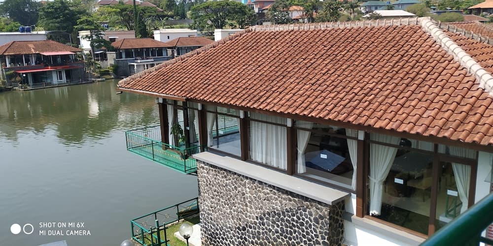 Villa Pinggir Danau Puncak for 30 pax