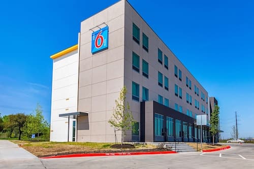 Motel 6 Austin, TX - Airport