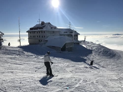 SKI Apartments Aurora