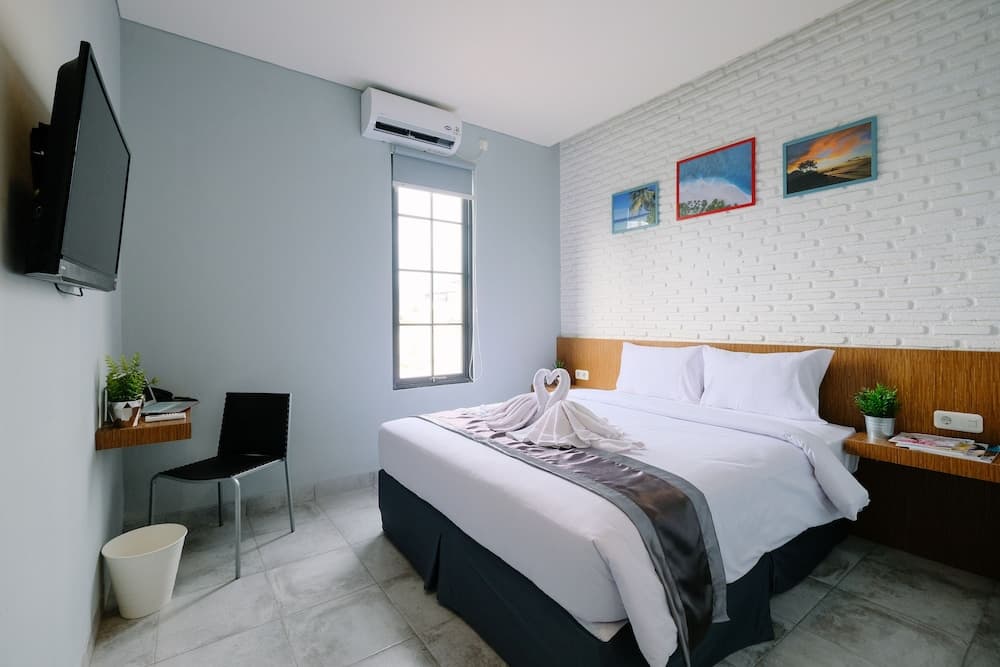 Lopi Hotel