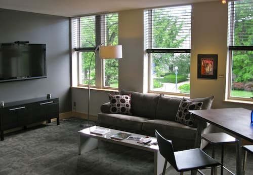 Suites at 118