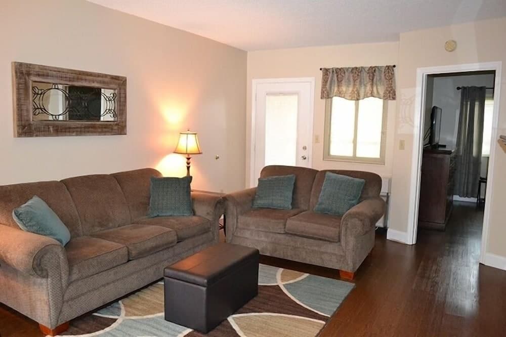 Attractive 504 2BD Condo with Private Balcony and Jacuzzi Tub by RedAwning