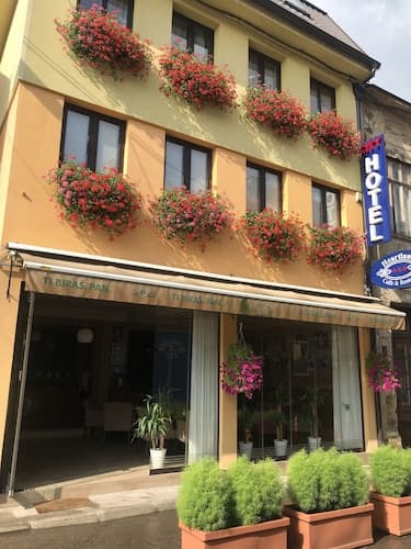 Heartland City Hotel