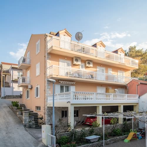 Villa Voinic 2